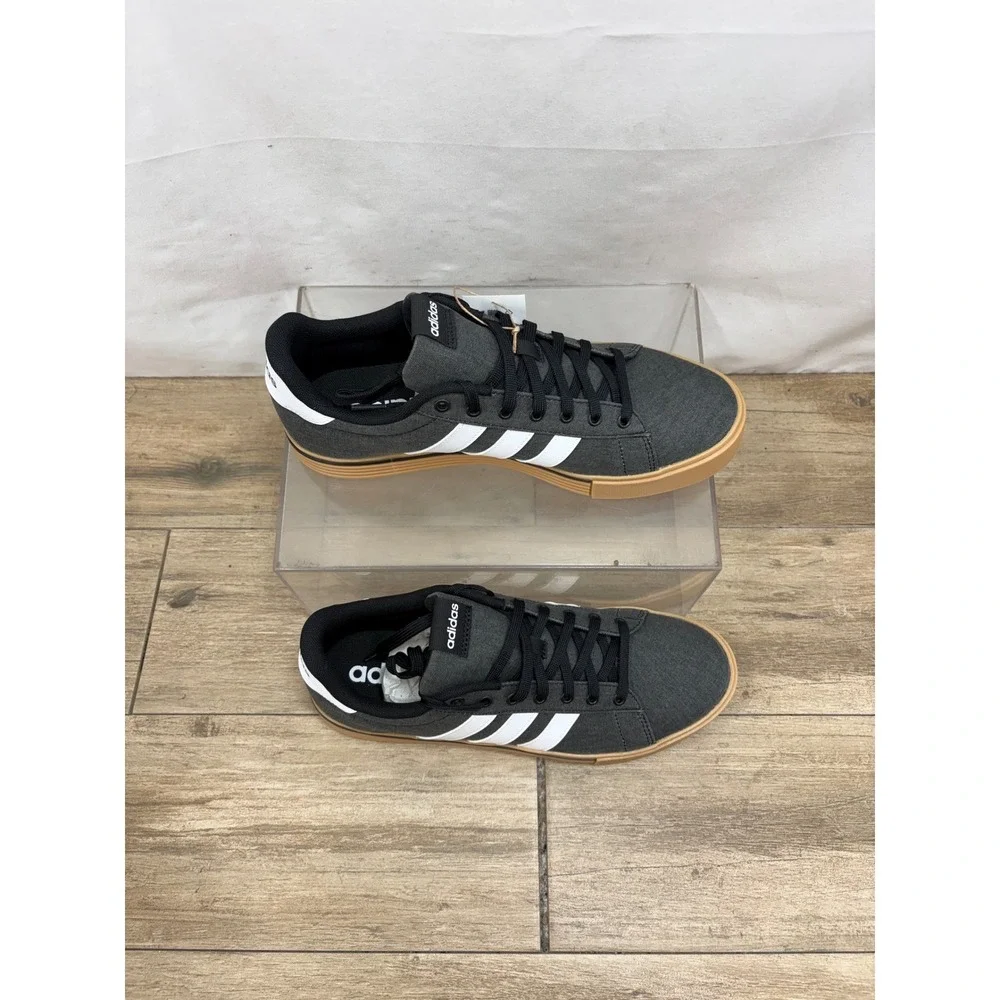 Adidas Daily 4.0 Mens Sz 10.5 Charcoal Gray White Gum Sole‎ Sneakers